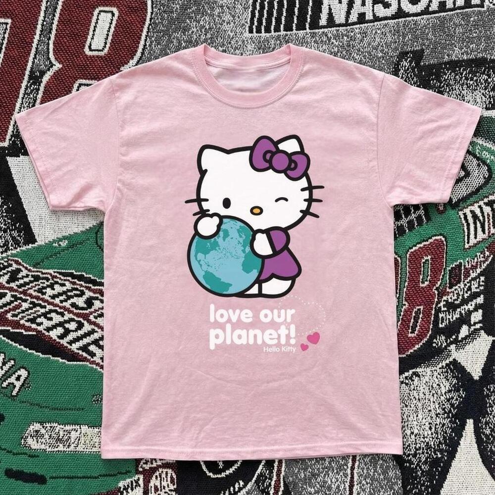 Hello Kitty Graphic Tee - Picture 1 of 4
